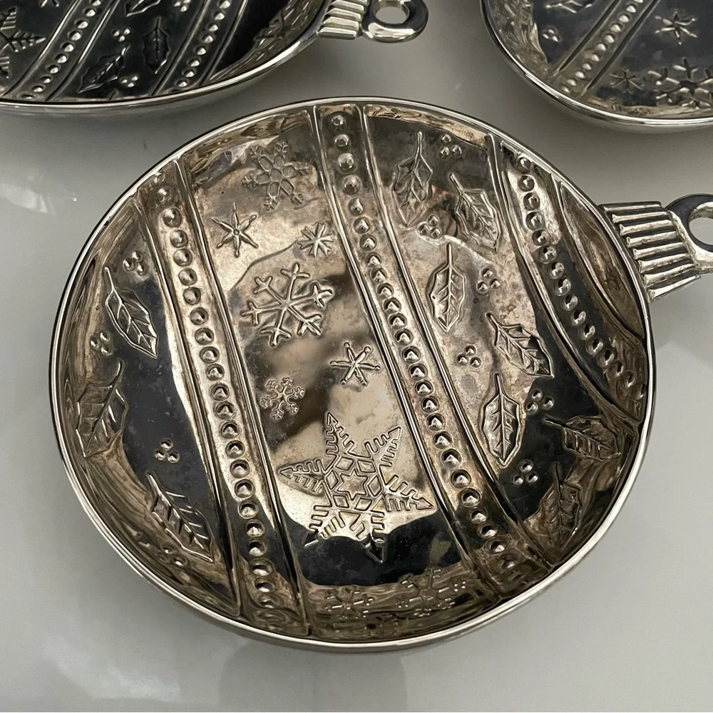 SET of 3 Ornament Dishes - International Silver Company